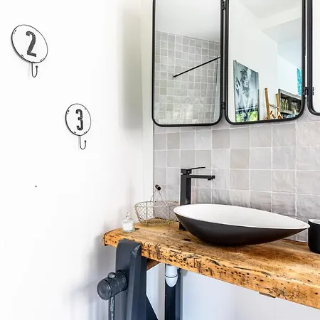 La Lauvray Bed & Breakfast Vetheuil